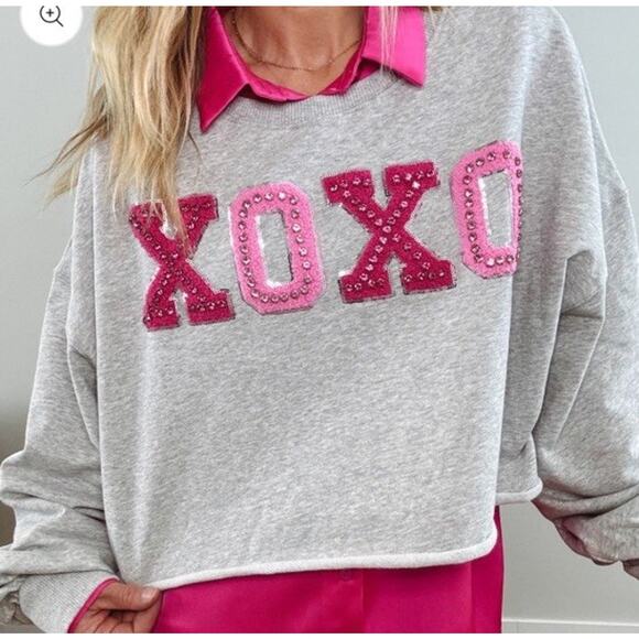 altar d state Xoxo Cropped Sweatshirt - Picture 4 of 12